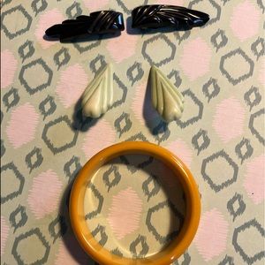 Vintage Bakelite Jewelry